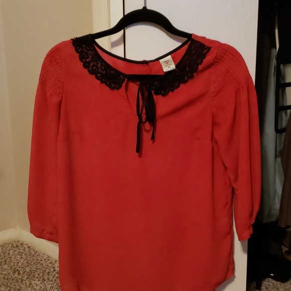 Red Blouse - Picture 4 of 4